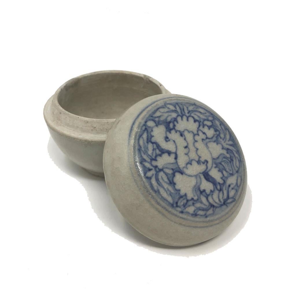 Vietnamese Annamese Blue and White Ceramic Box, Chu Dau kiln, Vietnam For Sale