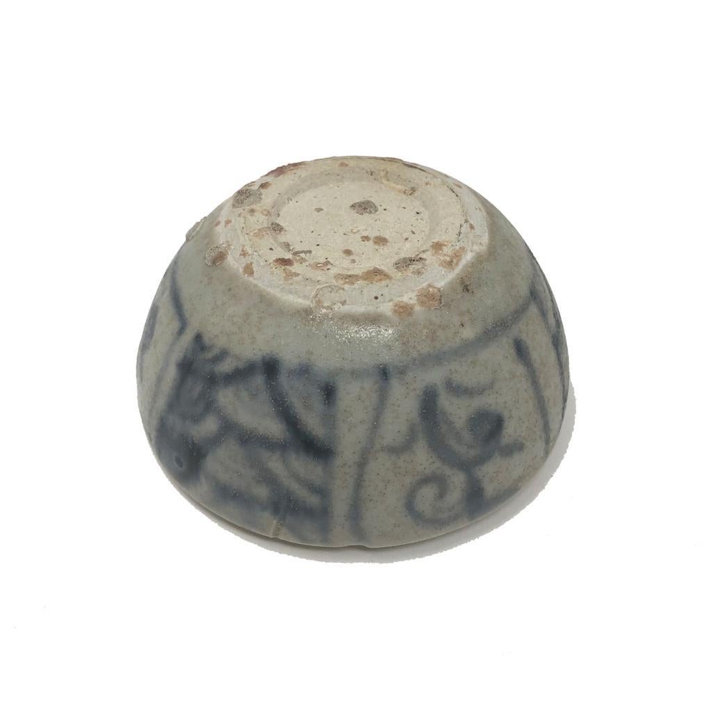 Glazed Annamese Blue and White Ceramic Box, Chu Dau kiln, Vietnam For Sale