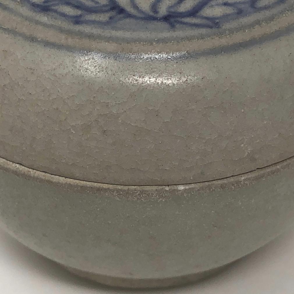 18th Century and Earlier Annamese Blue and White Ceramic Box, Chu Dau kiln, Vietnam For Sale