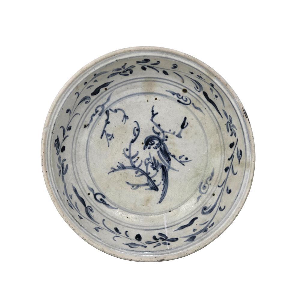 Other Annamese Blue and White Ceramic Dish, Bird Design, Chu Dau kiln, Vietnam, 1500. For Sale
