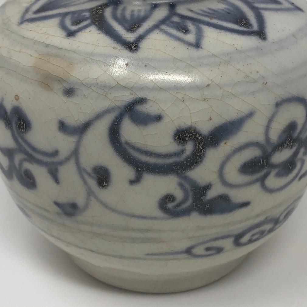 Vaso in ceramica blu e bianca di Annamese, fornace Chu Dau, Vietnam In condizioni buone in vendita a Point Richmond, CA