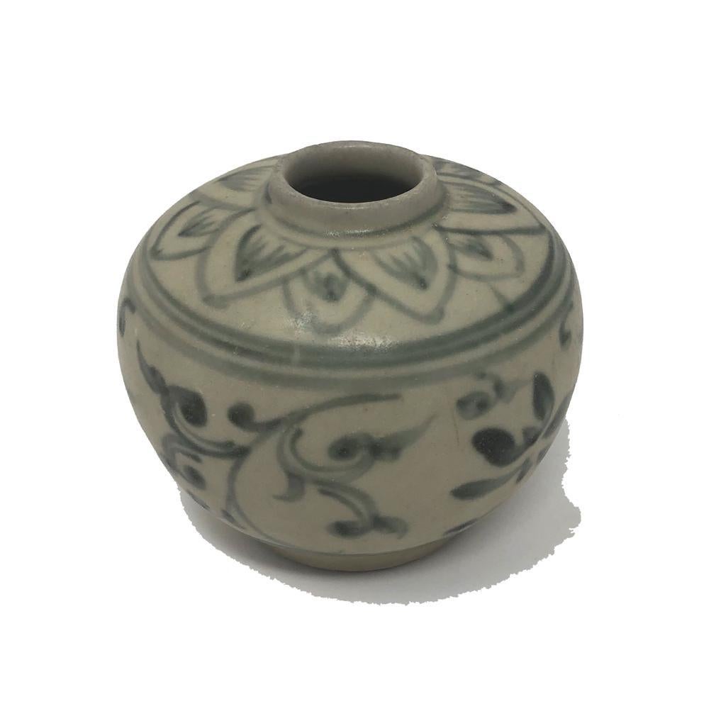 Jarra de cerámica azul y blanca de Annam, hornos de Chu Dau, Vietnam, hacia 1500 en venta 3