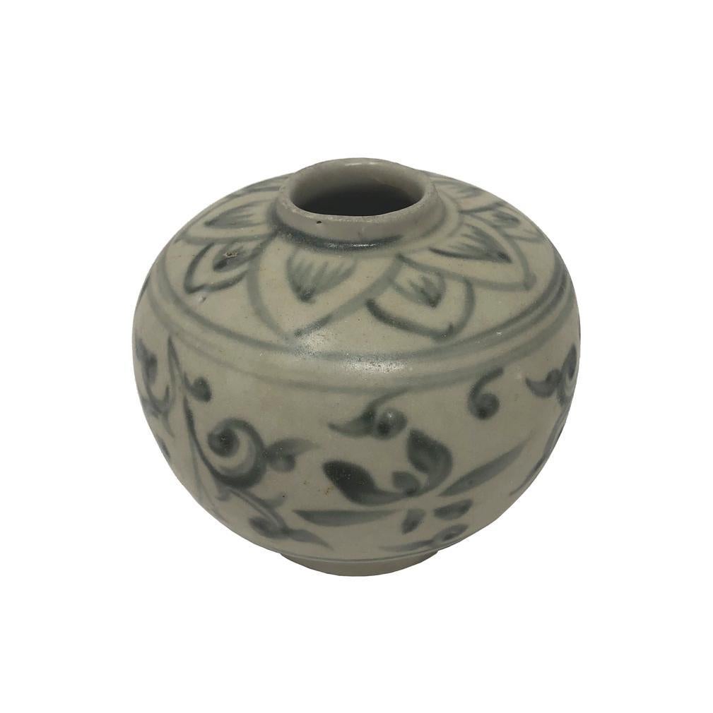 Jarra de cerámica azul y blanca de Annam, hornos de Chu Dau, Vietnam, hacia 1500 en venta 4
