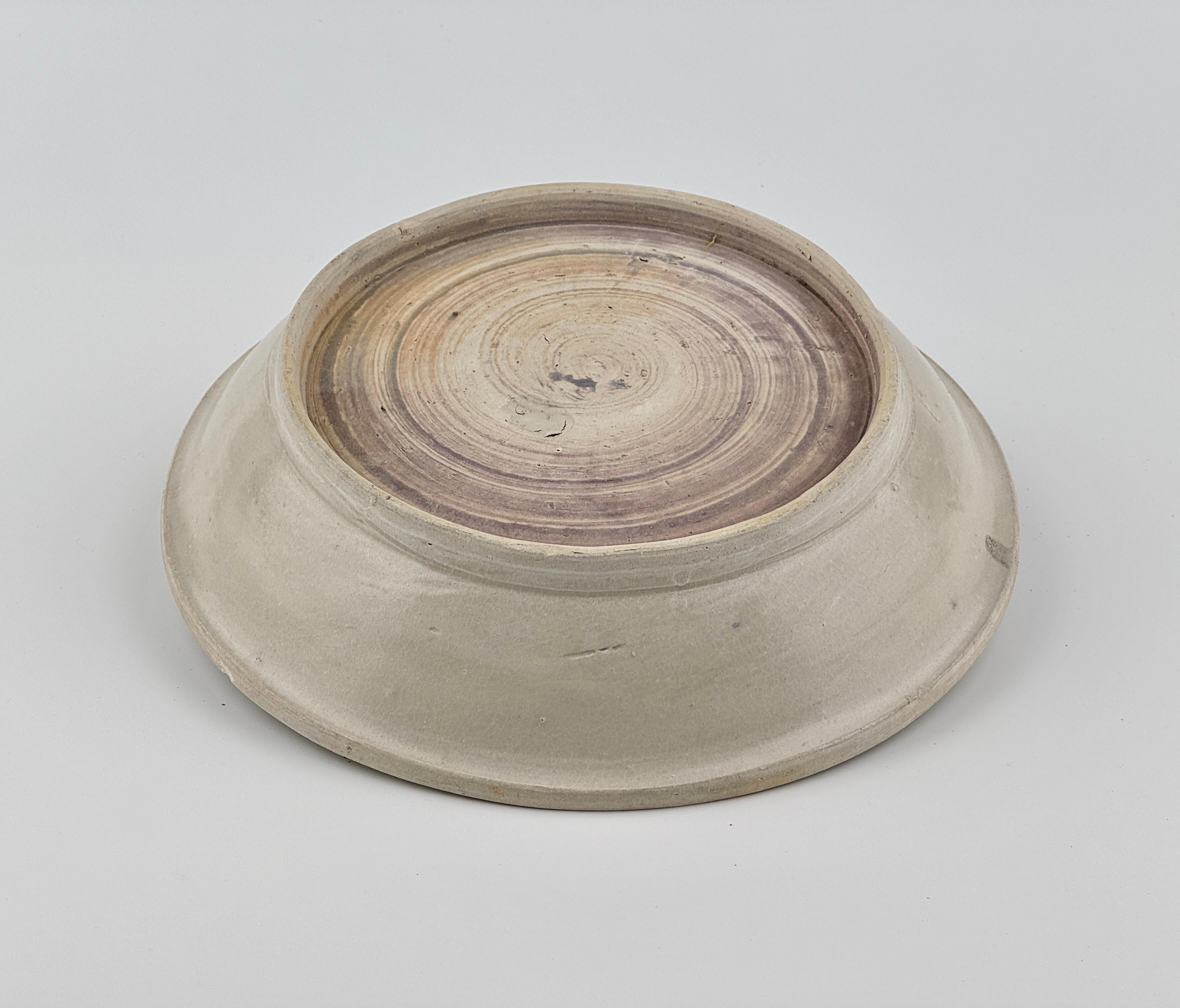 Annamese Dish Circa 15th Century, Le Dynasty For Sale 3