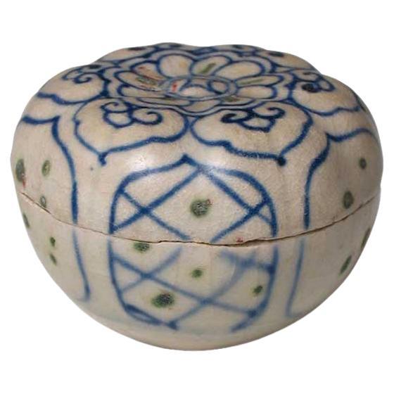 Scatola Annamese in ceramica blu e bianca modellata, forno Chu Dau, Vietnam