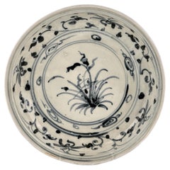 Annamese Stoneware Dish with Lotus Motif, 15-16th Century Vietnam, Le Dynasty
