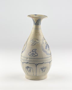 Annamese stoneware with underglaze blue, Hoi An hoard, late 15th century