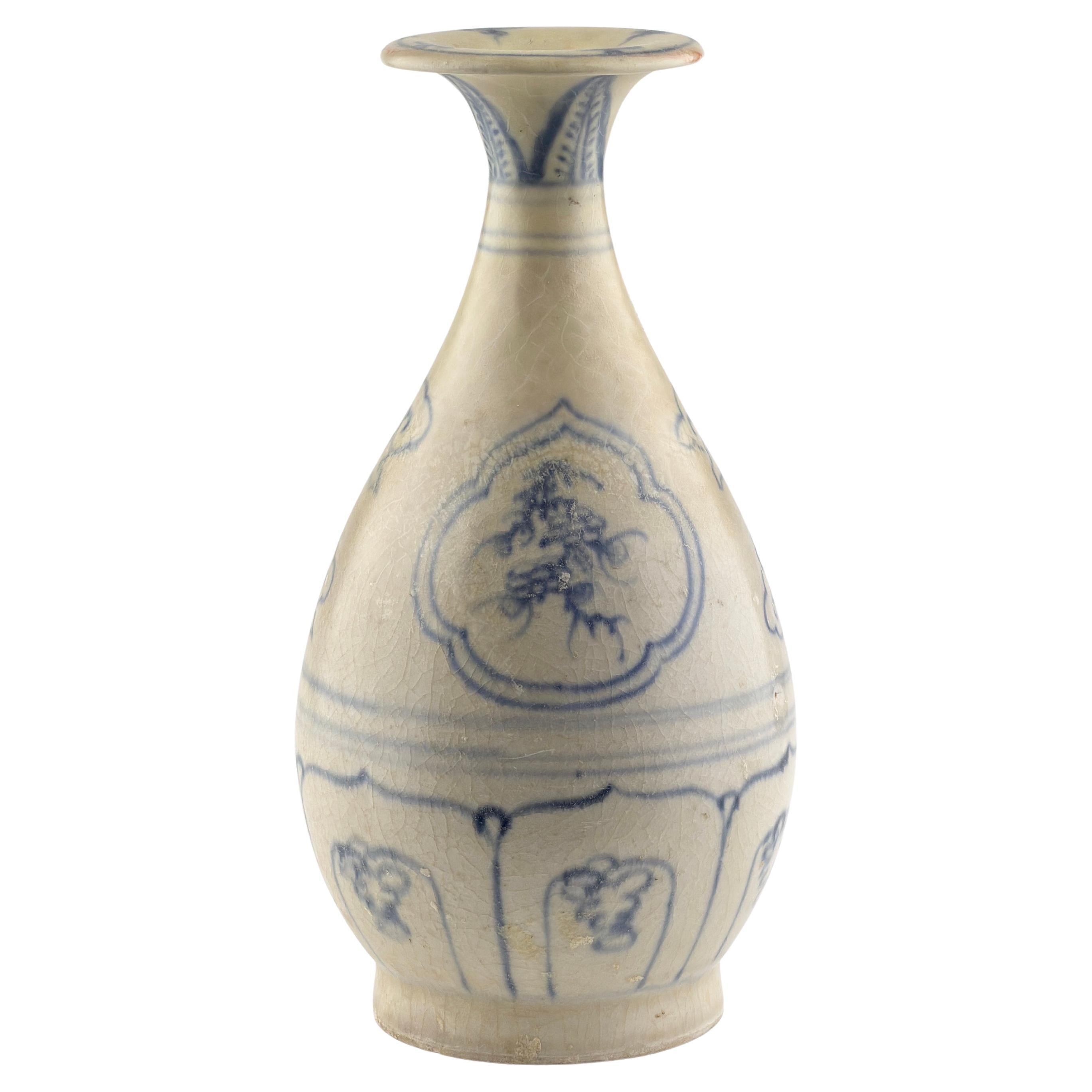 Annamese stoneware with underglaze blue, Hoi An hoard, late 15th century