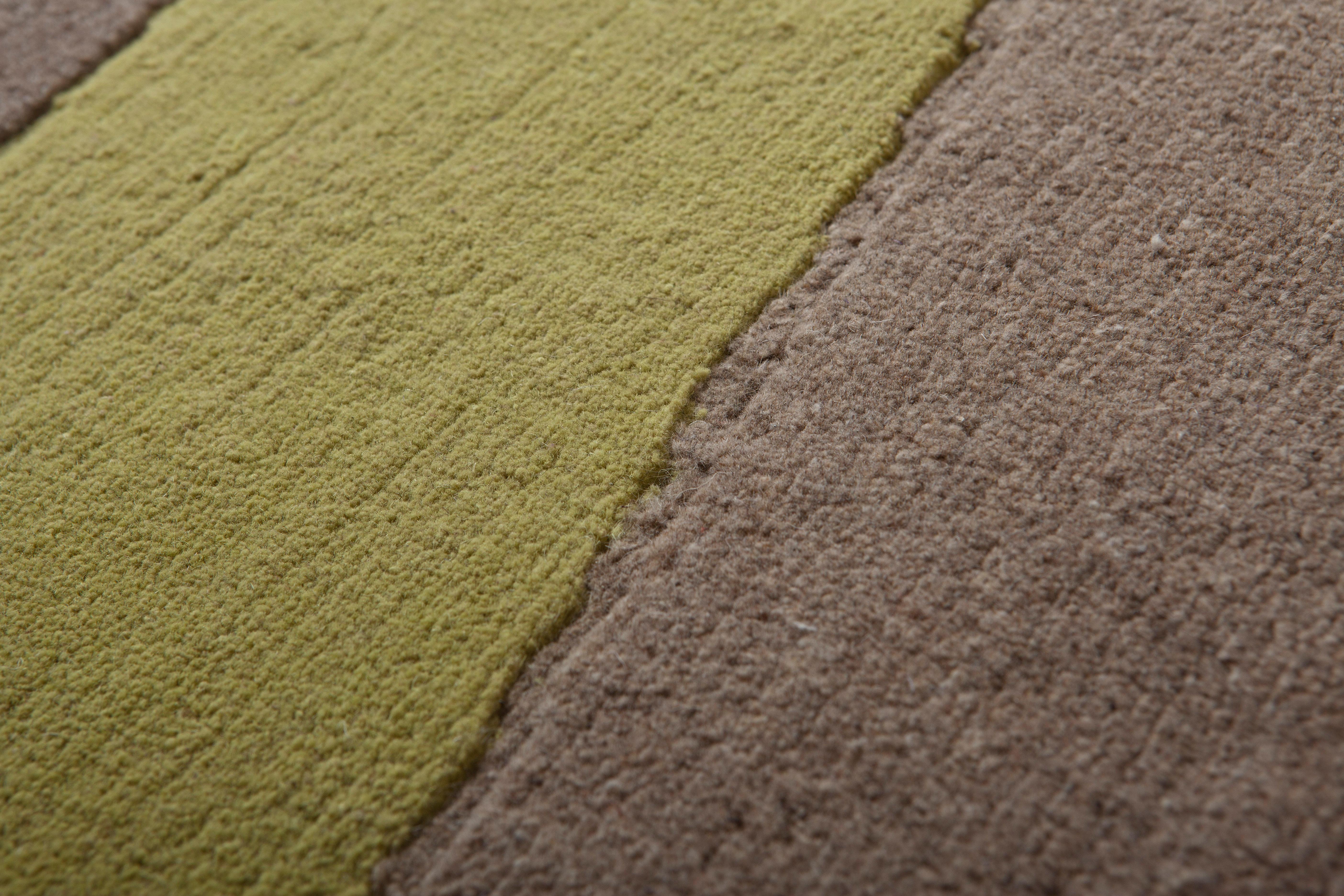 Annapurna Green Carpet, Hand Knot, Himalayan Wool, 60 Knots, Bartoli Design For Sale 3