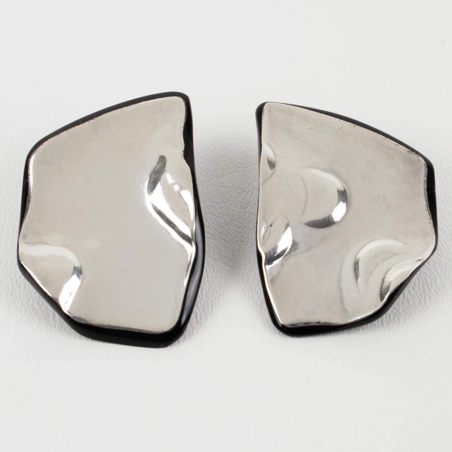 Anne and Frank Vigneri Black Lucite and Sterling Silver Clip Earrings For Sale 2