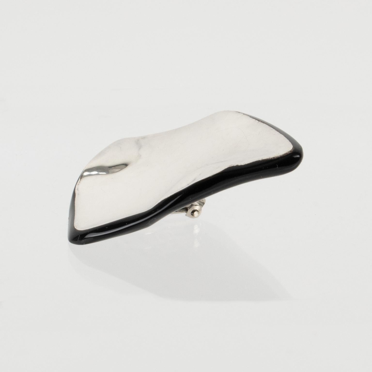 Anne & Frank Vigneri Boucles d'oreilles en lucite noire et argent Clips de forme libre Unisexe en vente
