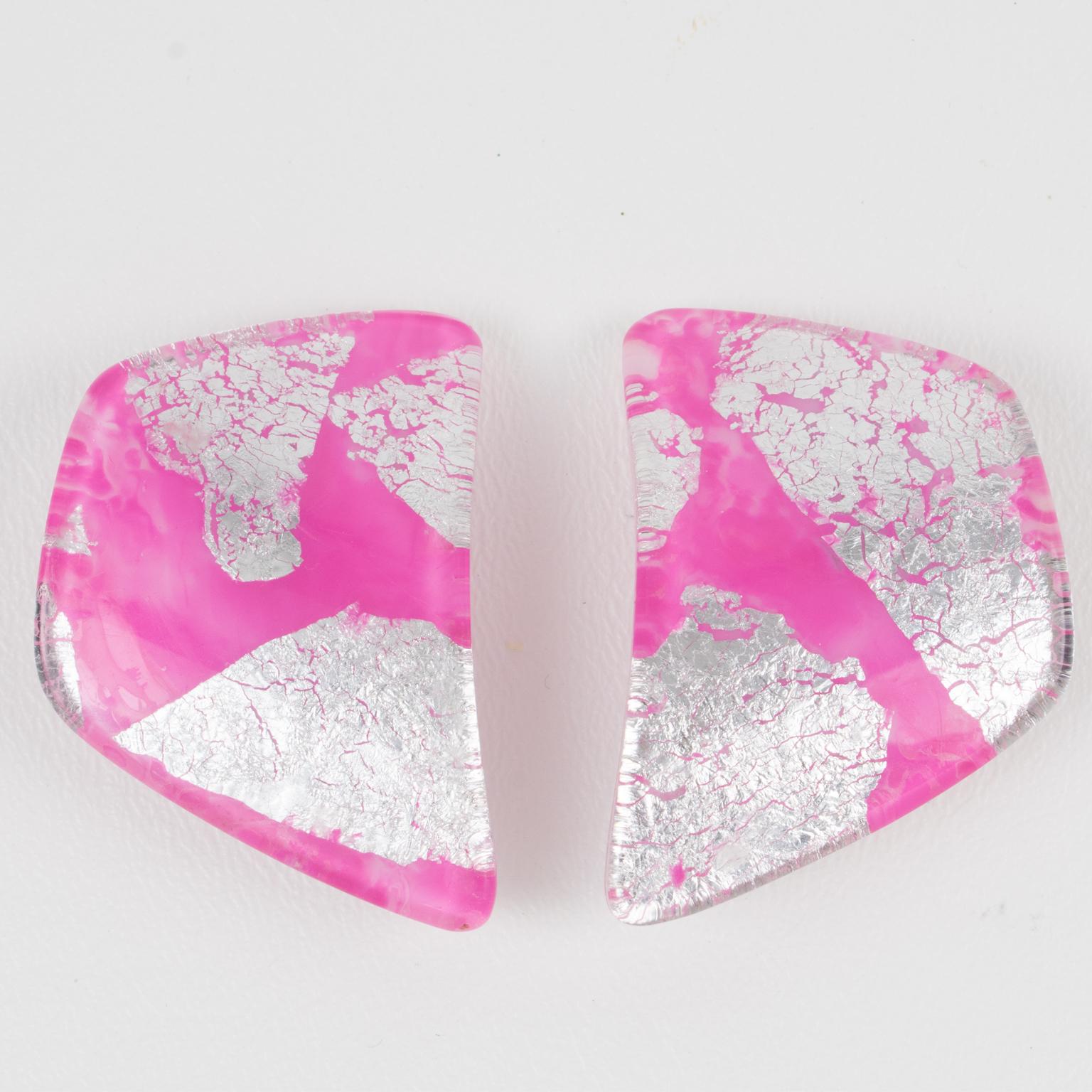 Modernist Anne and Frank Vigneri Pink and Silver Lucite Clip Earrings For Sale
