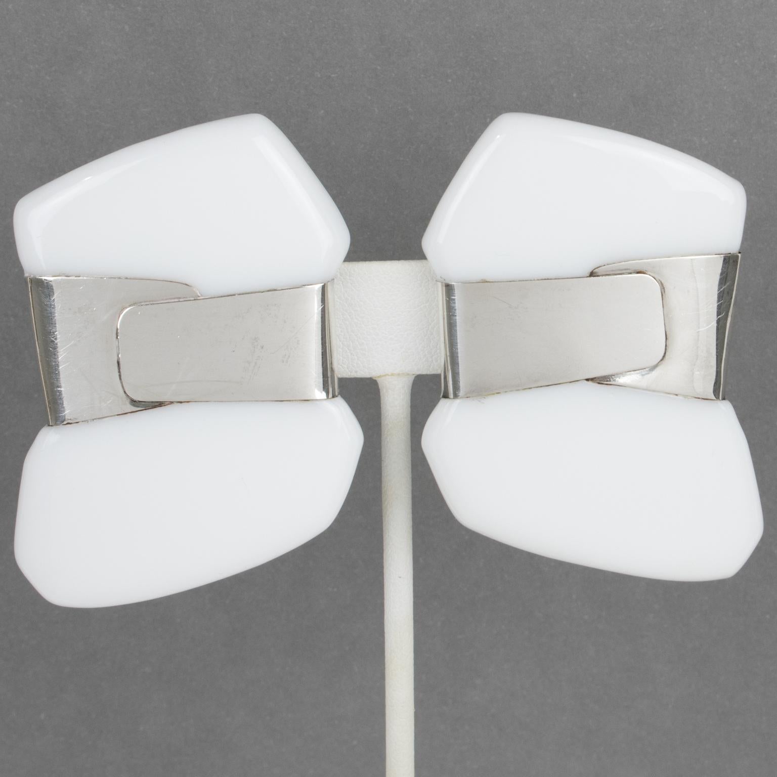 Anne and Frank Vigneri Sterling Silver and White Lucite Clip Earrings For Sale 1