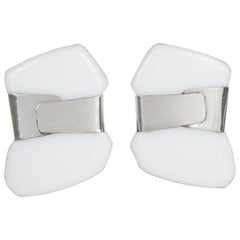 Anne und Frank Vigneri Ohrclips aus Sterlingsilber und weißem Lucite