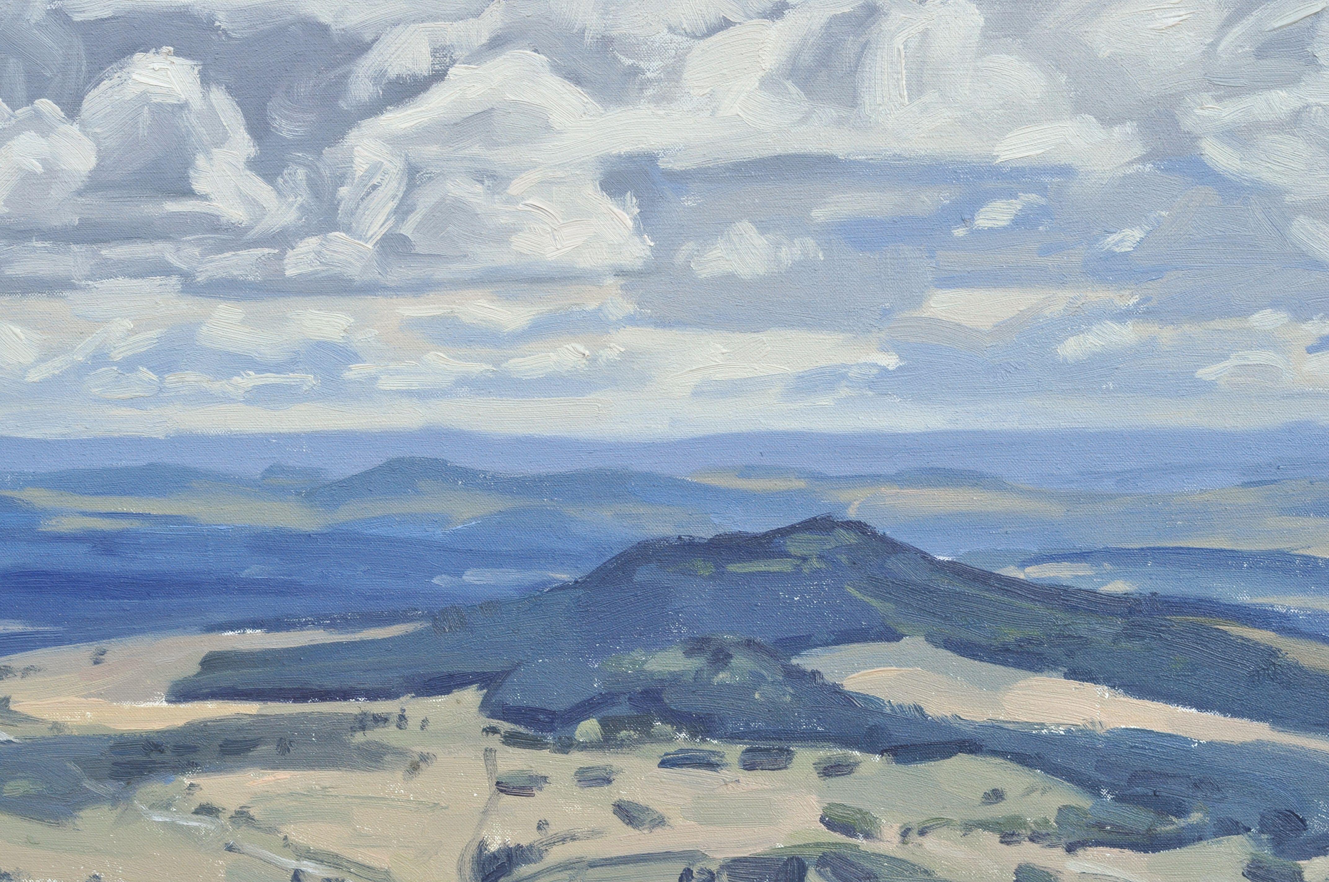 Paesaggio in Alvernia, Francia.  Vista dalla cima del Mont Mézenc.    Il massiccio del Mézenc è il punto più alto della mia regione. Ogni salita è sempre un'esperienza di meraviglia. Tra cielo e terra, sei sopraffatto dall'immensità del paesaggio.  