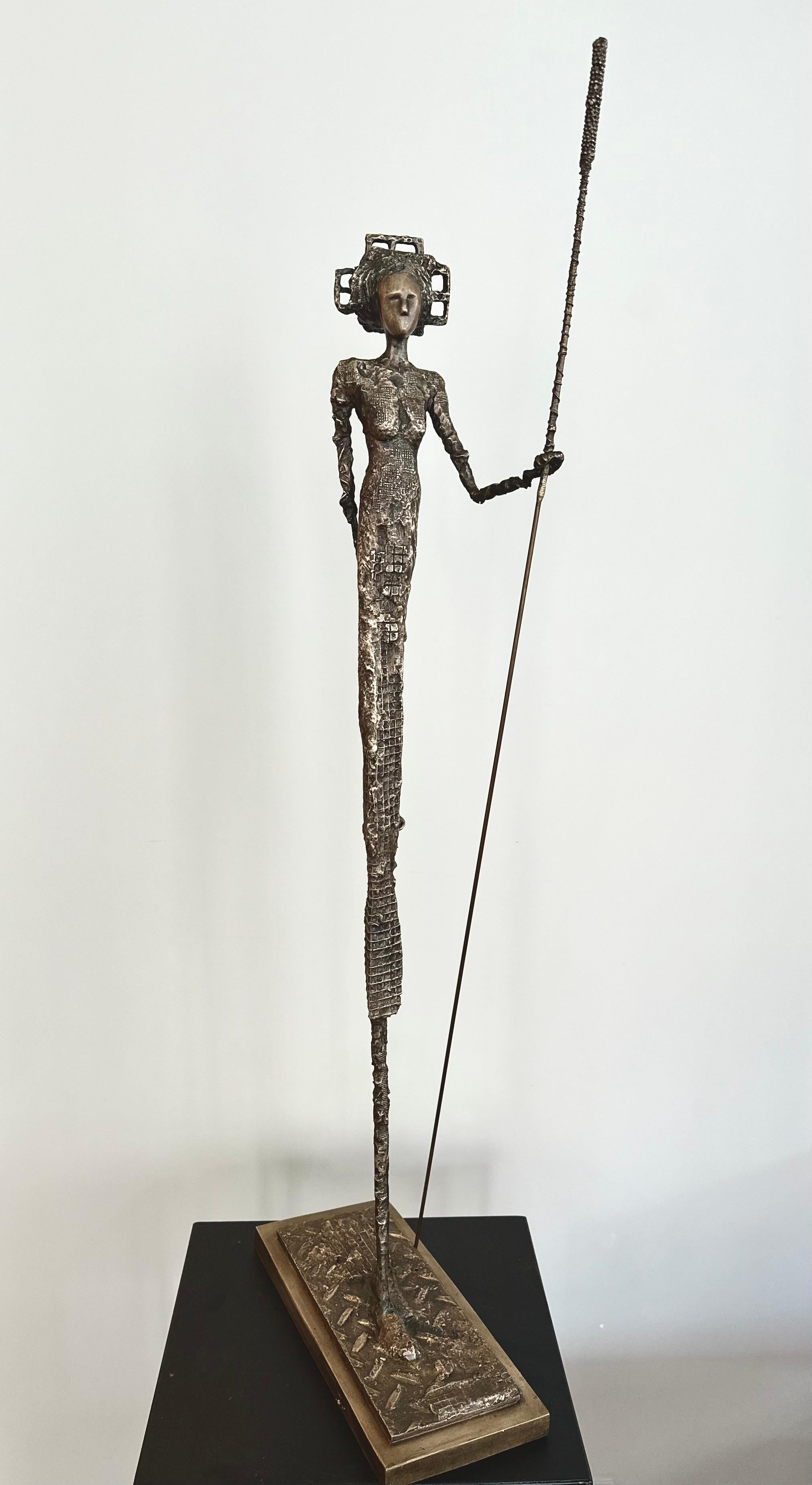 Figurative Sculpture de Anne de Villeméjane - El Guardián