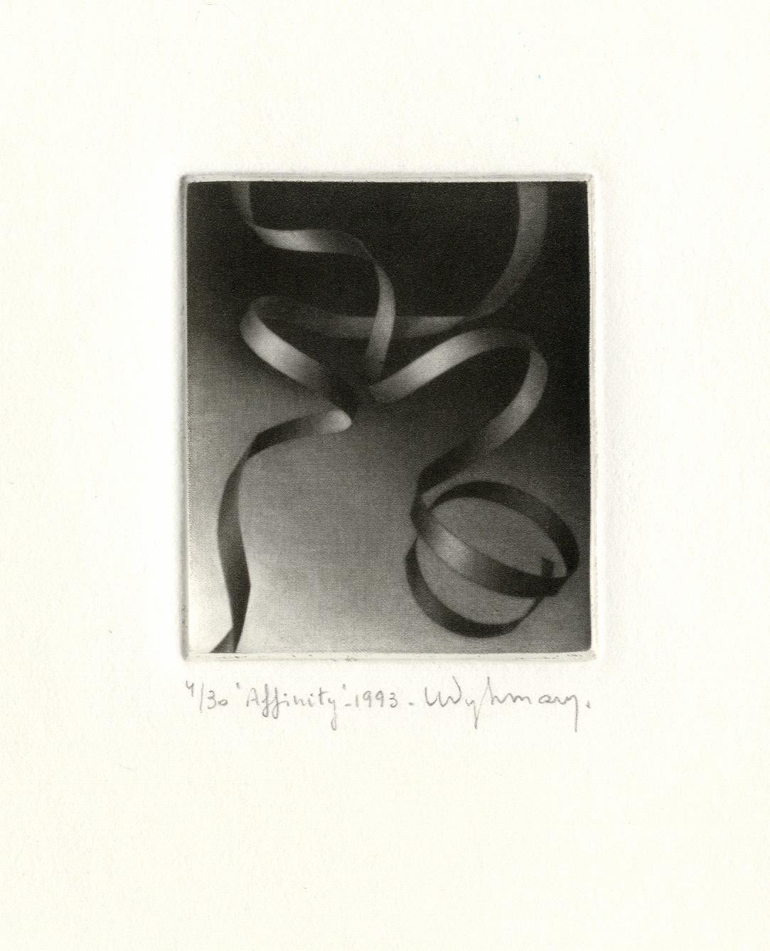 Affinity - Modern Print by Anne Dykmans