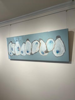 "Bay Oysters", frische Austern aus dem Meer glitzern auf einem glatten Blau