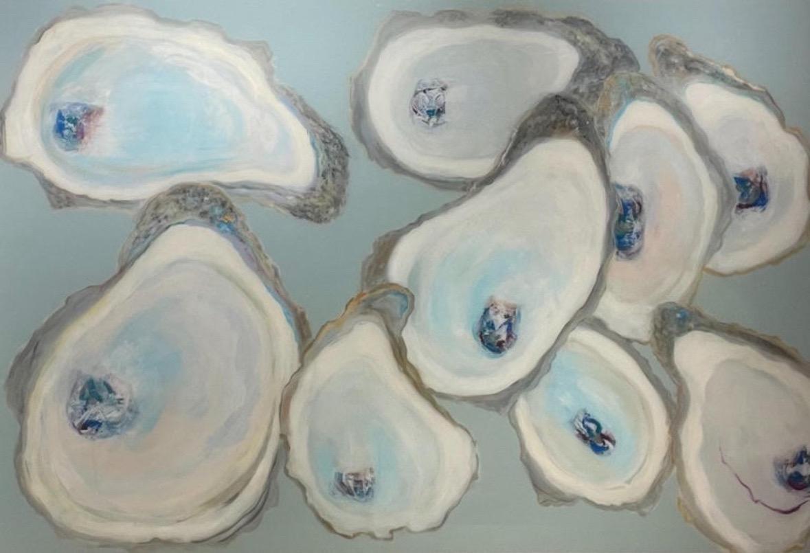 "Wilde Austern", glänzende Austern vor einem hellblauen Hintergrund, küstennahe Eleganz