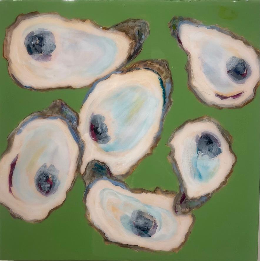 „Brilliant“ Beige und blaue Austern ruhen vor einem leuchtend grünen Hintergrund – Painting von Anne Harney