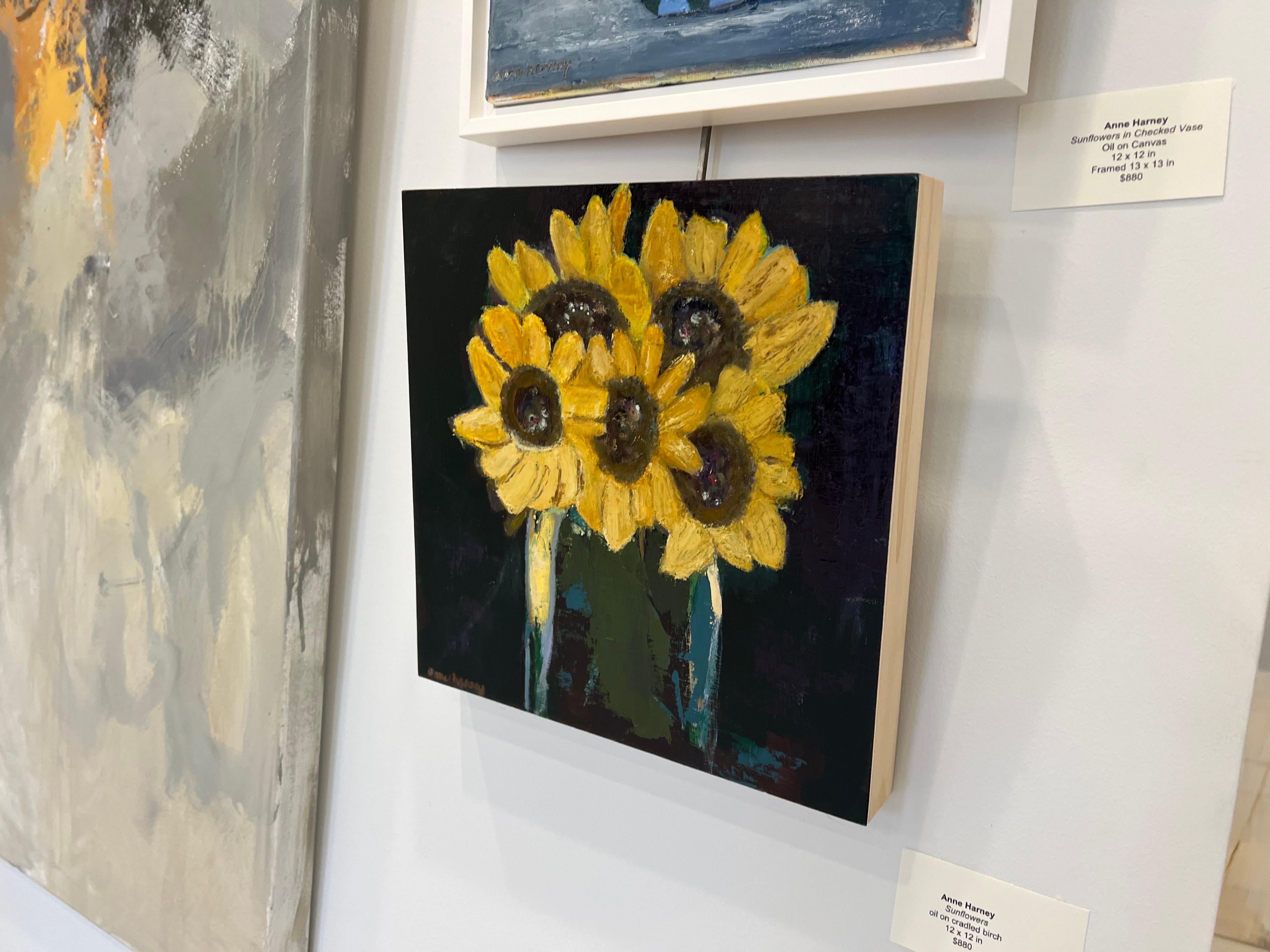 Sunflowers in Clear Vase by Anne Harney, Contemporary Floral Still Life Painting 7