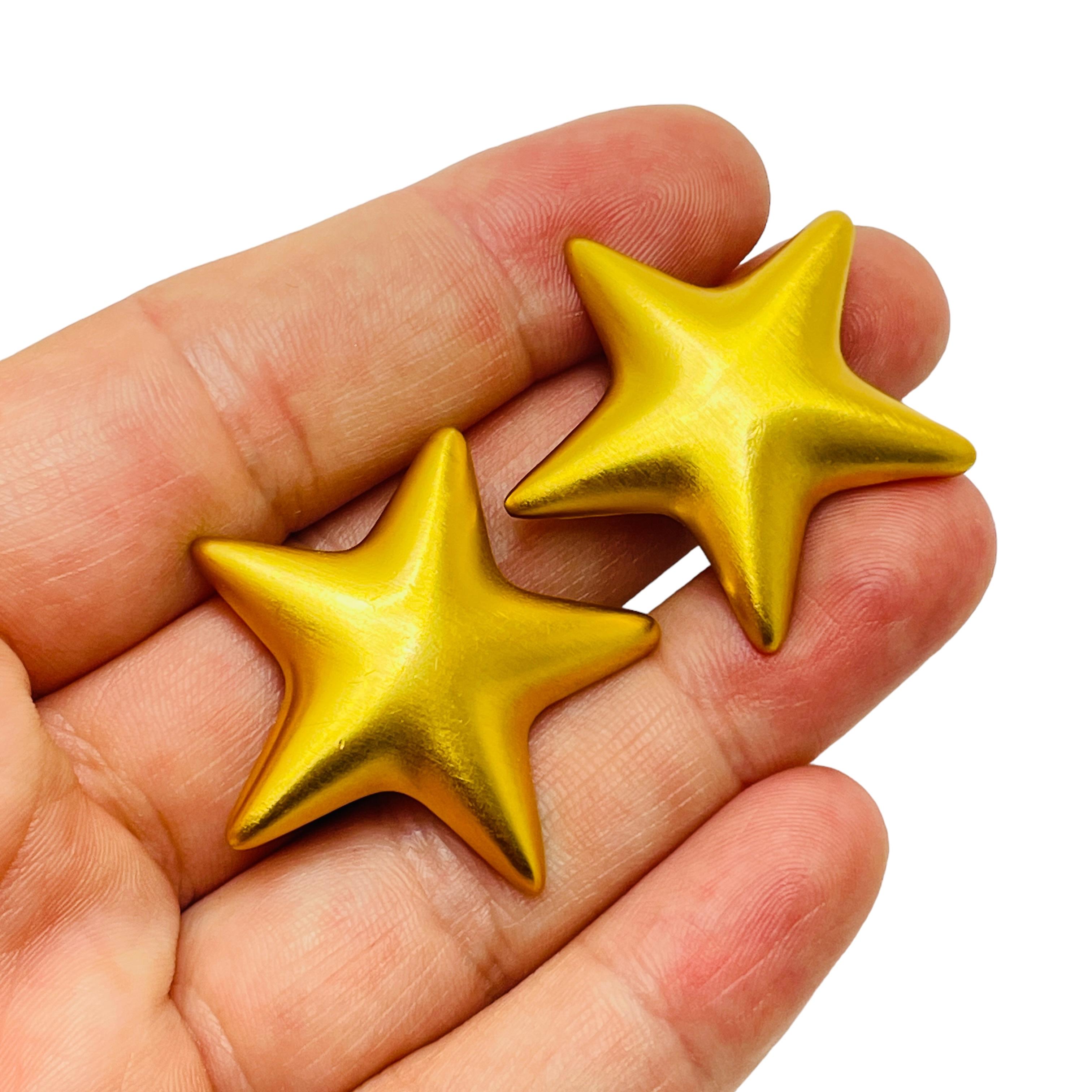 ANNE KLEIN AK signiert Vintage matt gold Stern Designer Clip auf Ohrringe Damen im Angebot