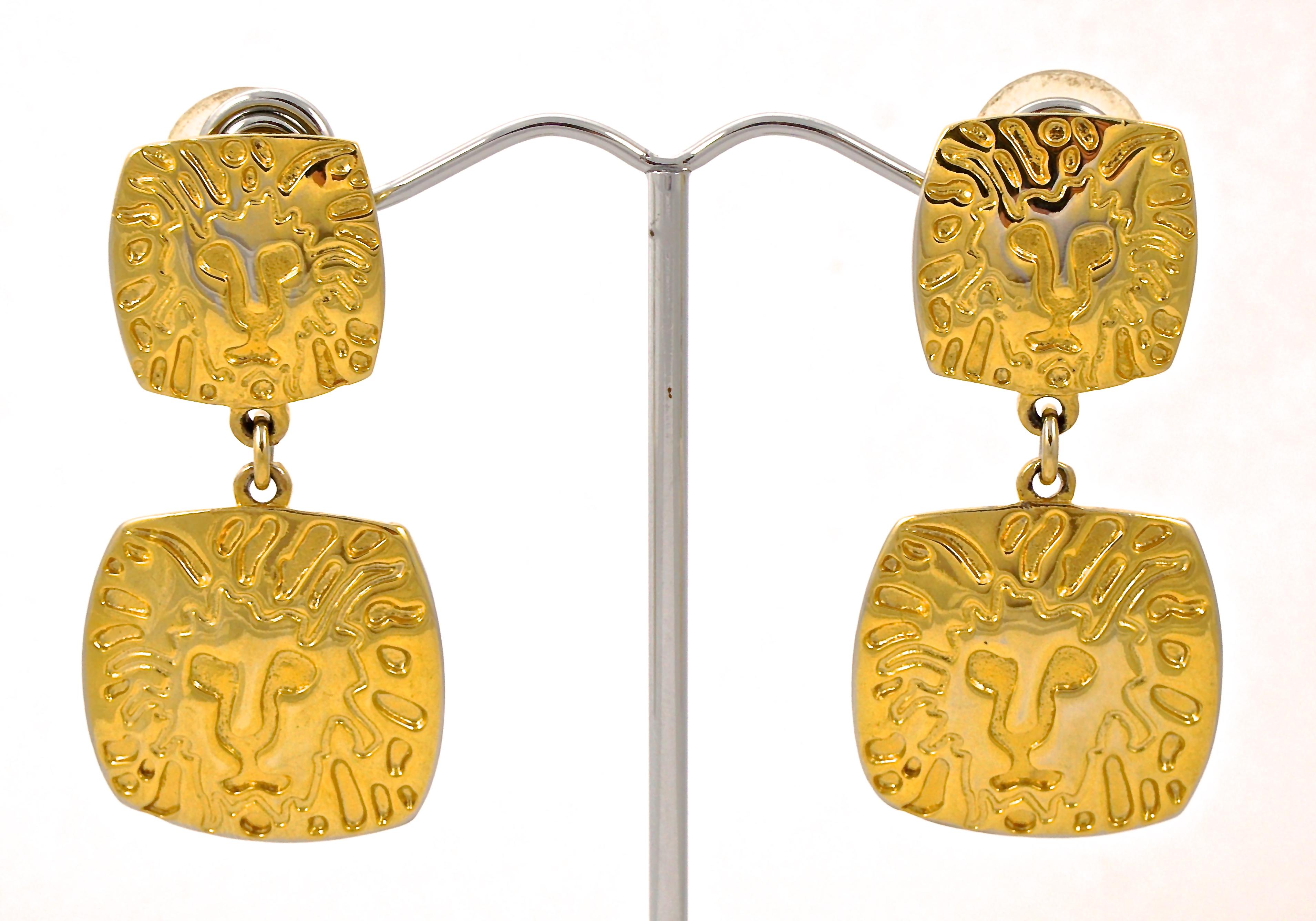 Anne Klein Gold Plated Lion Link Bracelet and Lion Drop Earrings Set circa 1980s For Sale 5