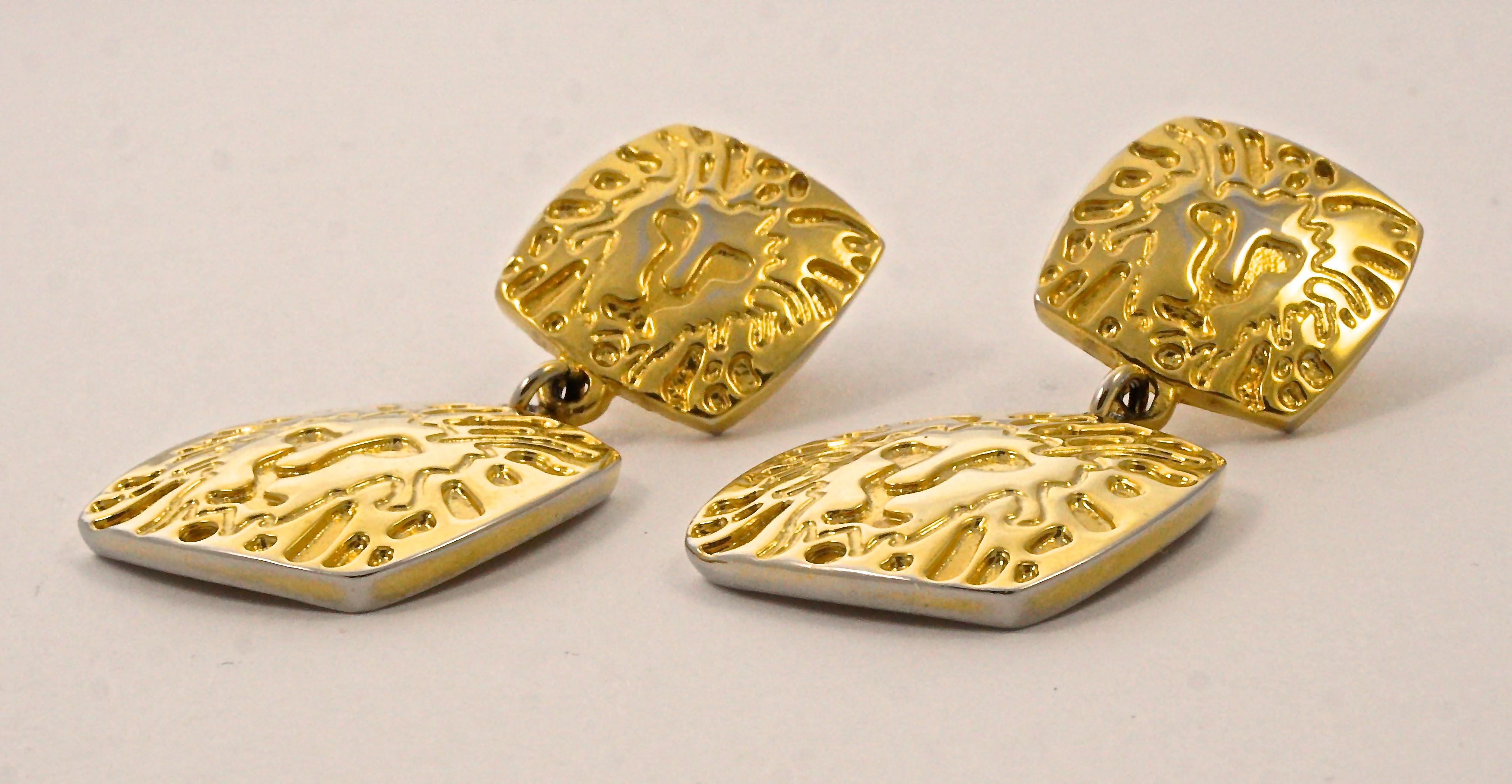 Anne Klein Gold Plated Lion Link Bracelet and Lion Drop Earrings Set circa 1980s For Sale 6