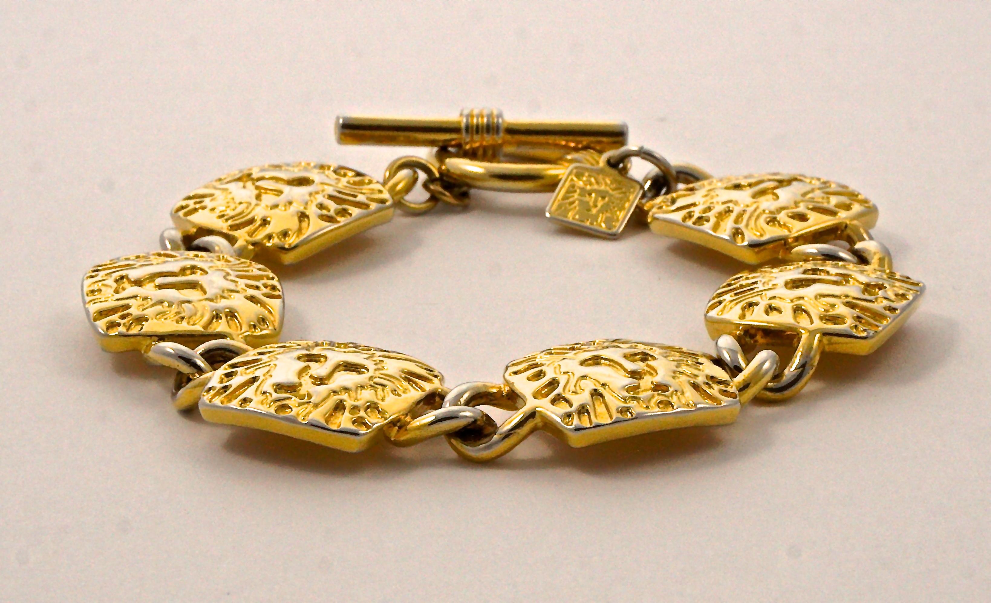 Women's or Men's Anne Klein Gold Plated Lion Link Bracelet and Lion Drop Earrings Set circa 1980s For Sale