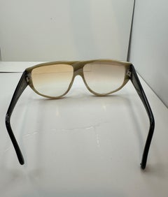 Anne Klein „Limited Edition“ Abstrakte cremefarbene & schwarze Lucite-Rahmen mit Vorschrift, Lucite-Rahmen