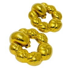 ANNE KLEIN vintage gold quilted door knocker designer clip on earrings