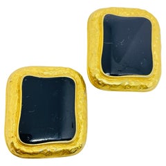 ANNE KLEIN vintage gold tone enamel massive designer clip on earrings