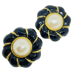 ANNE KLEIN orecchini a clip vintage con perle smaltate in tonalità oro