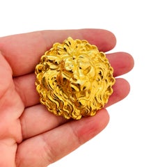 ANNE KLEIN vintage gold tone lions head designer brooch