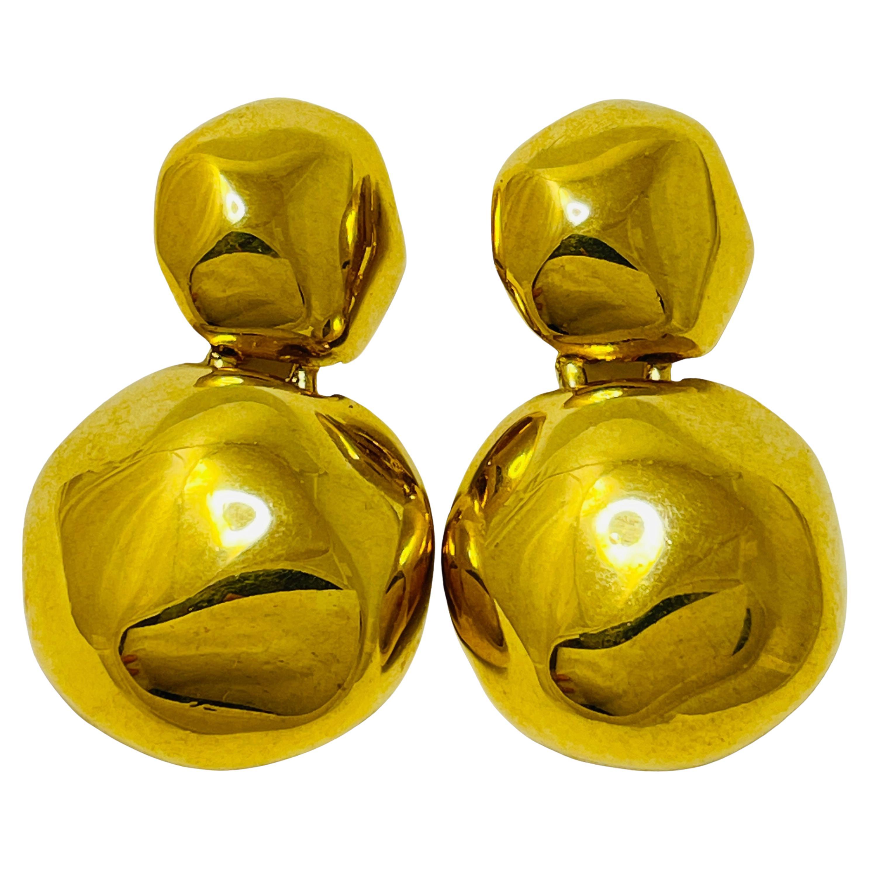 ANNE KLEIN - Boucles d'oreilles clips vintage, modernistes et dorées.