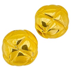 Orecchini a clip vintage di Anne Klein in tonalità oro, trapuntati e massicci