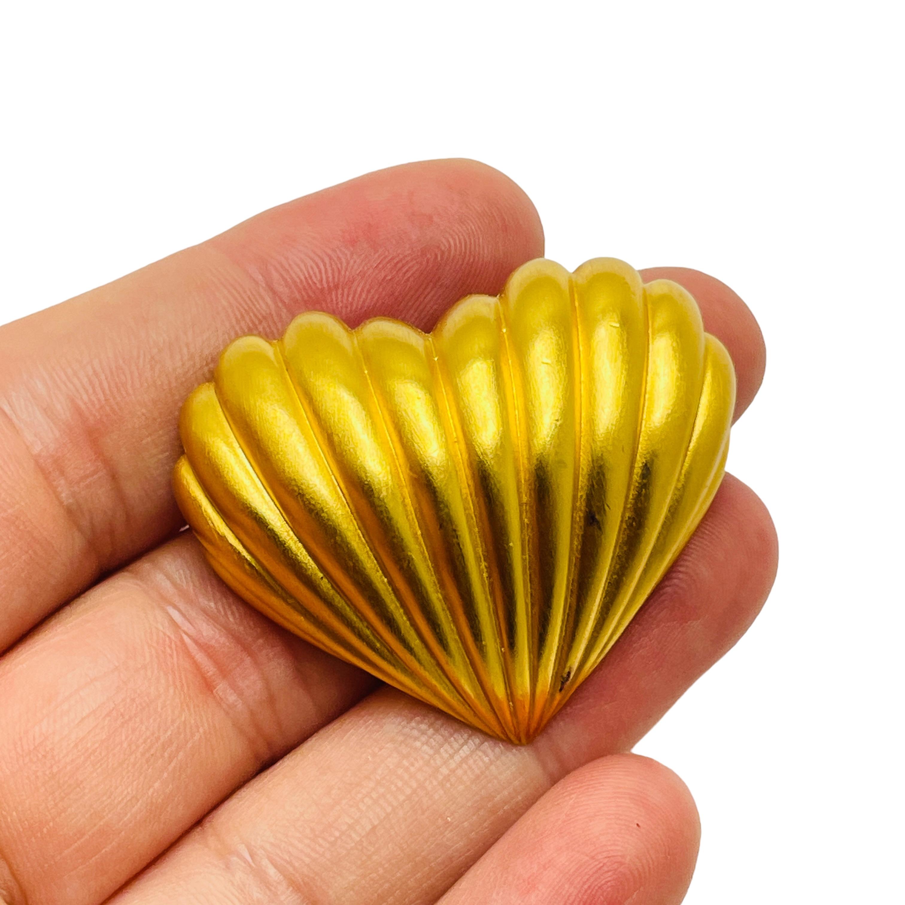 De las mujeres ANNE KLEIN broche de diseño vintage corazón mate tono dorado en venta