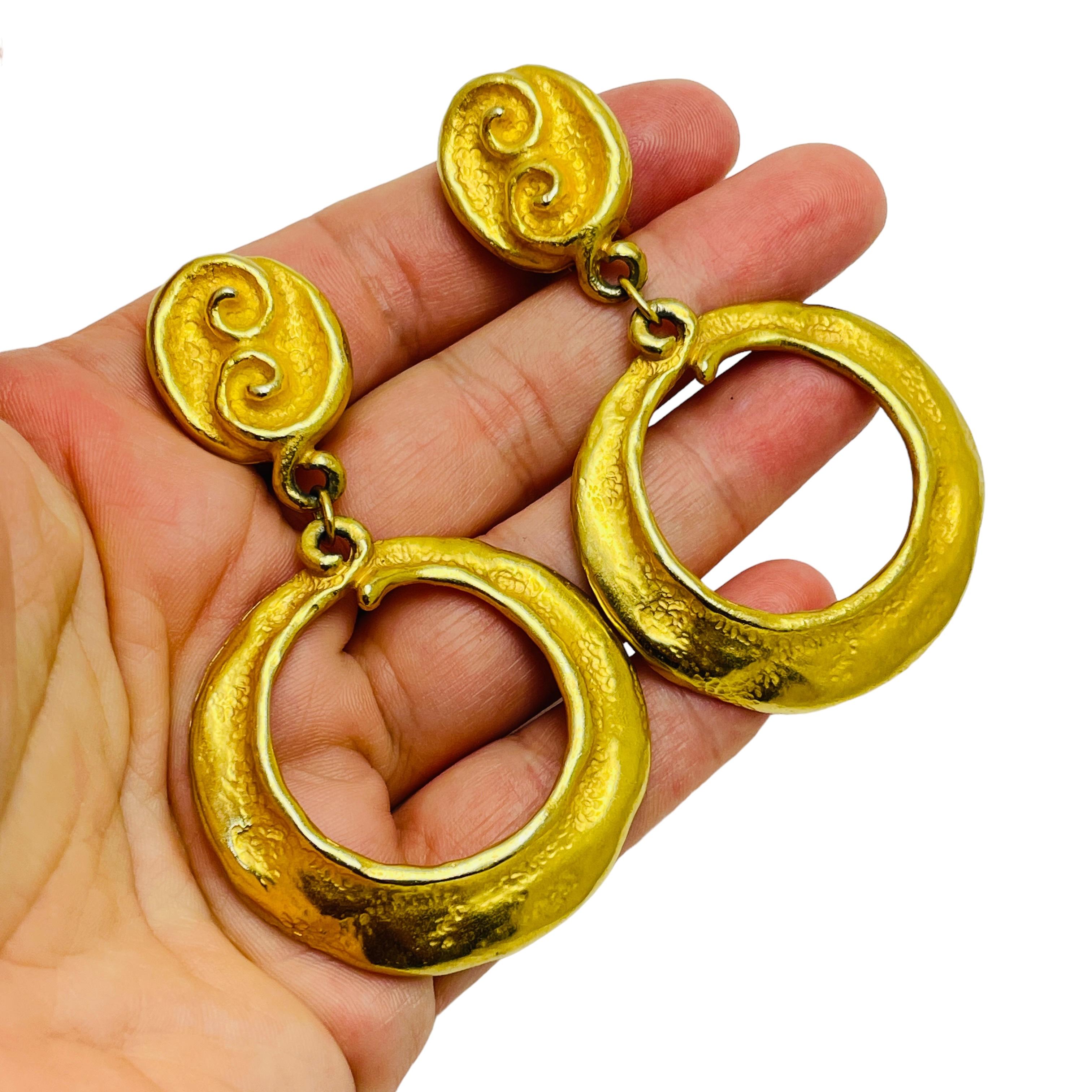 Women's ANNE KLEIN vintage matte gold designer clip on earrings For Sale