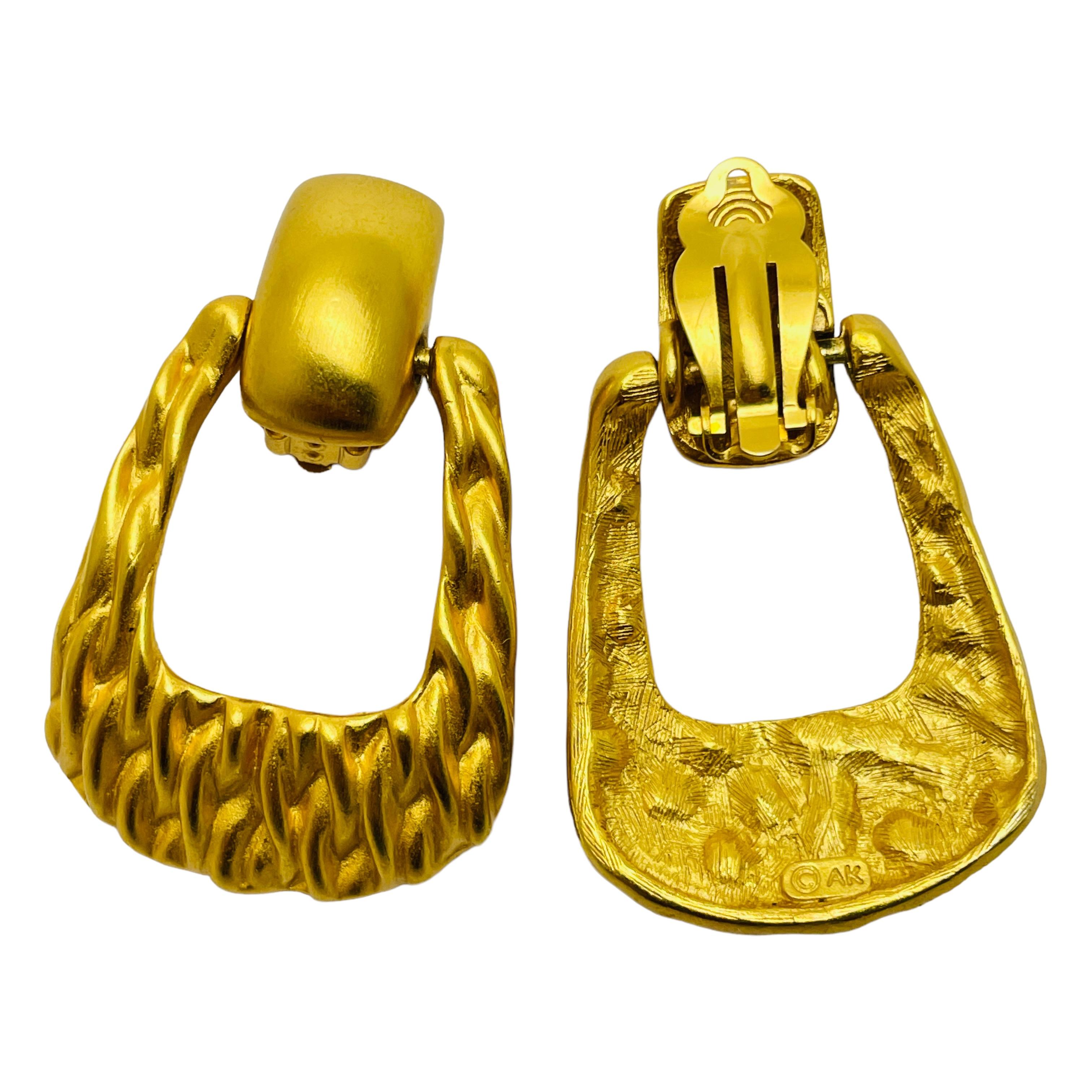 ANNE KLEIN vintage matte gold door knocker modernist designer runway earrings In Excellent Condition In Palos Hills, IL