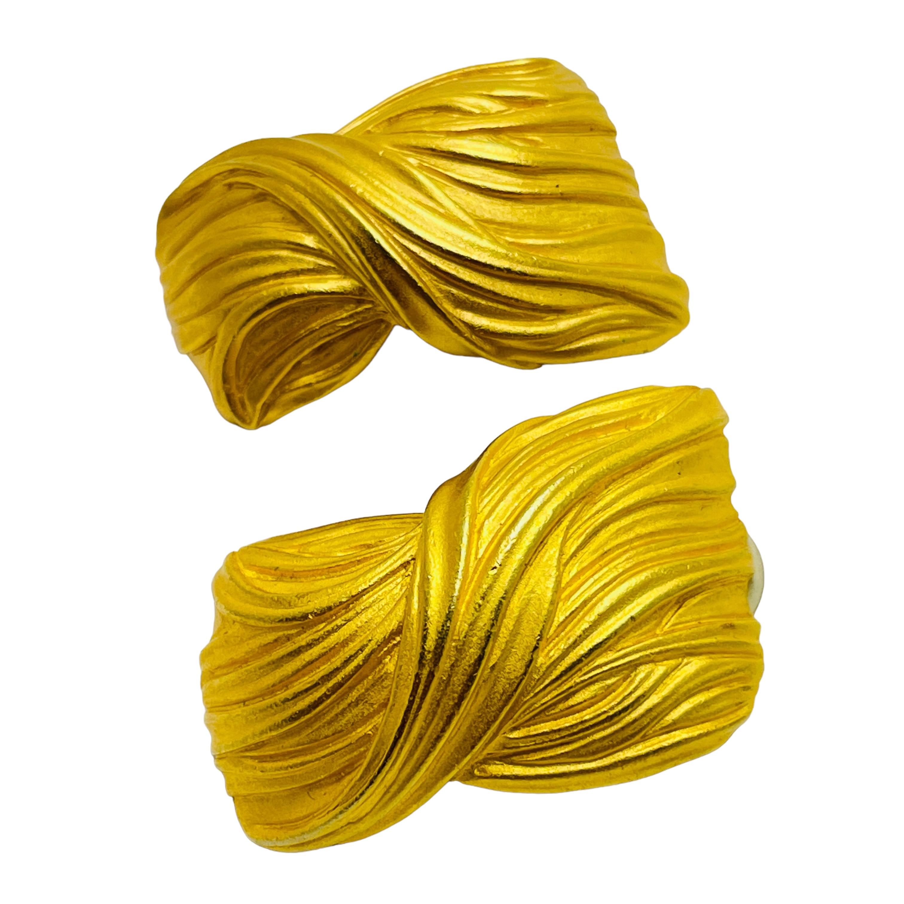 Women's or Men's ANNE KLEIN vintage matte gold textured designer runway earrings For Sale
