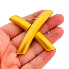 Broche de designer ANNE KLEIN vintage matte gold tone