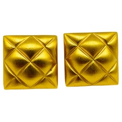 ANNE KLEIN vintage matte gold tone quilted designer 80's earrings