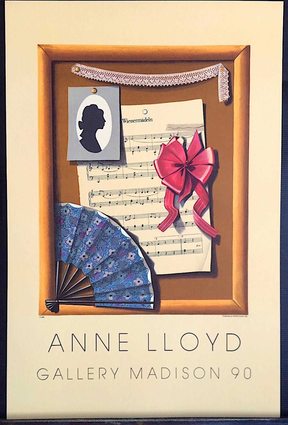VIENNESE STILL LIFE d'Anne Lloyds est une lithographie en édition limitée dessinée à la main et imprimée à l'aide de techniques de lithographie manuelle sur du papier d'archivage 100 % sans acide. Extrait d'un tirage limité à 300 exemplaires créé