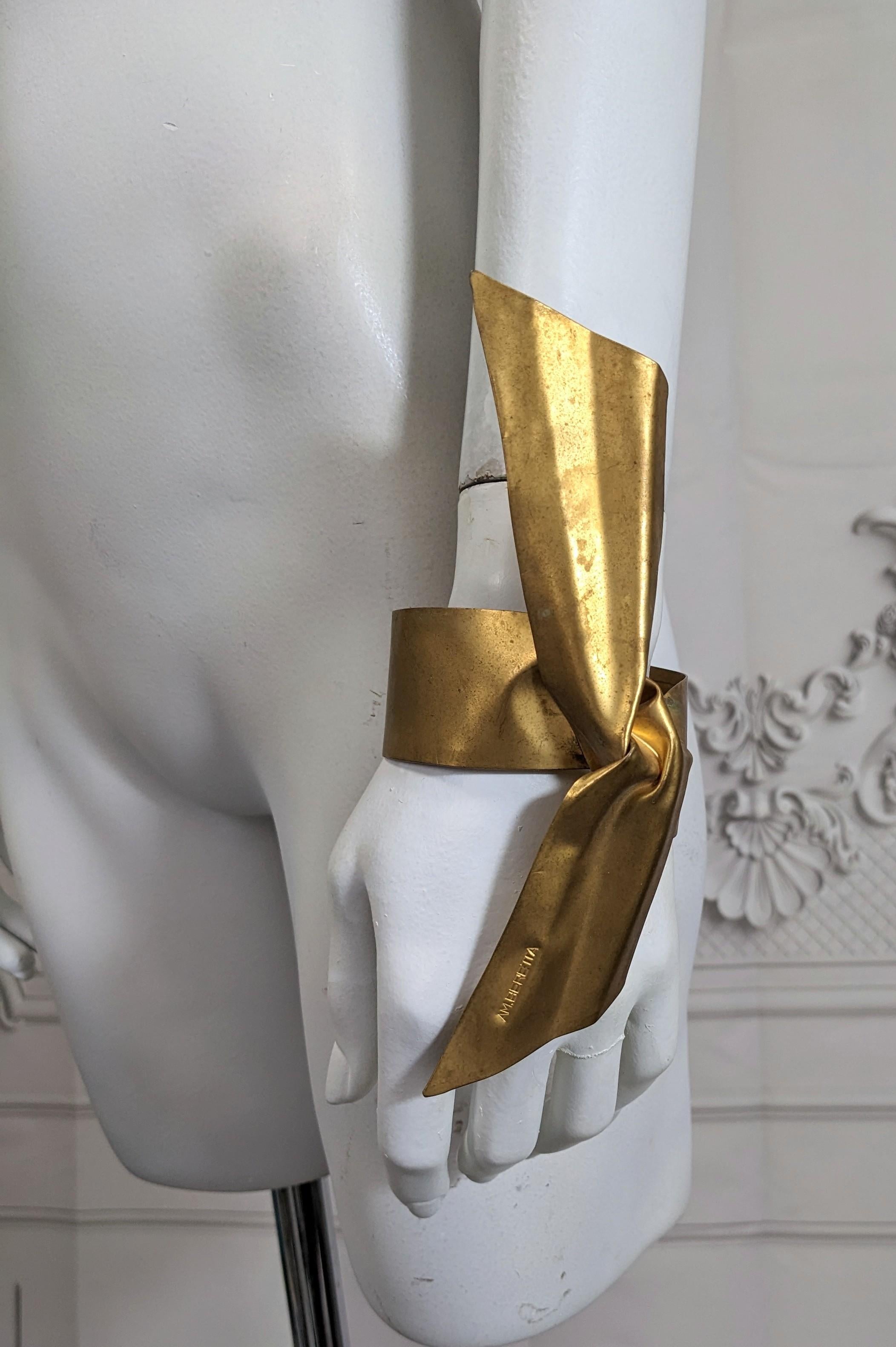 Sculpture de manchette d'art Anne Marie Beretta en vente 6