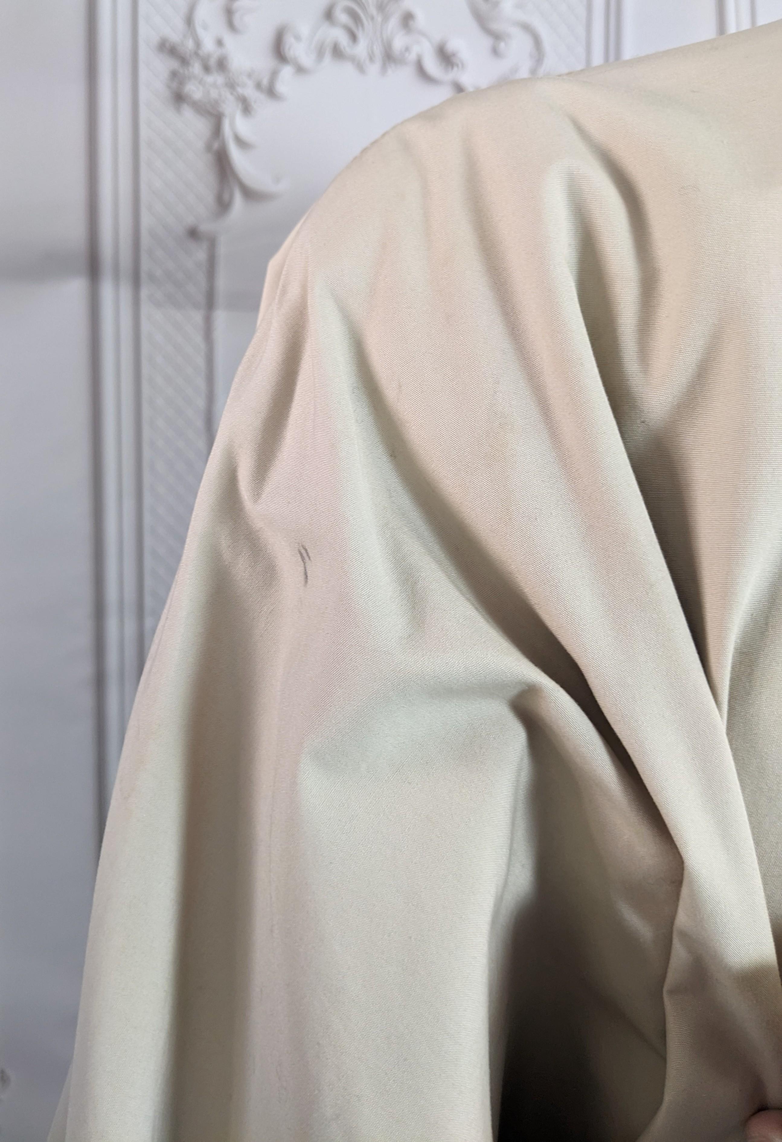 Anne Marie Beretta - Cappotto drappeggiato in popeline di cotone in vendita 6