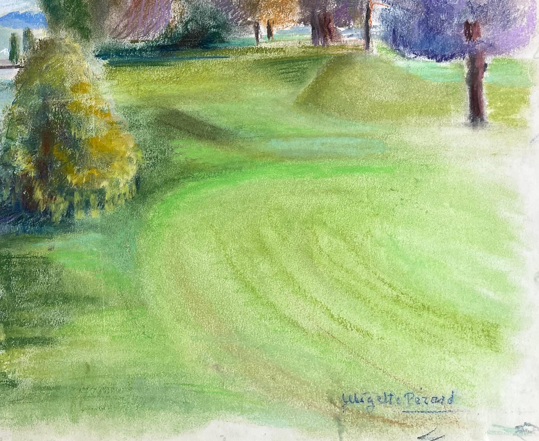 Titolo: Pastello francese della metà del XX secolo di un parco illuminato dal sole con alberi e vista sul fiume
di Anne Marie Migette Perard (francese, 1902-1977)
Firmato: Yes One
Medio: Pastello su carta non incorniciata
Dimensioni: 19,75 pollici