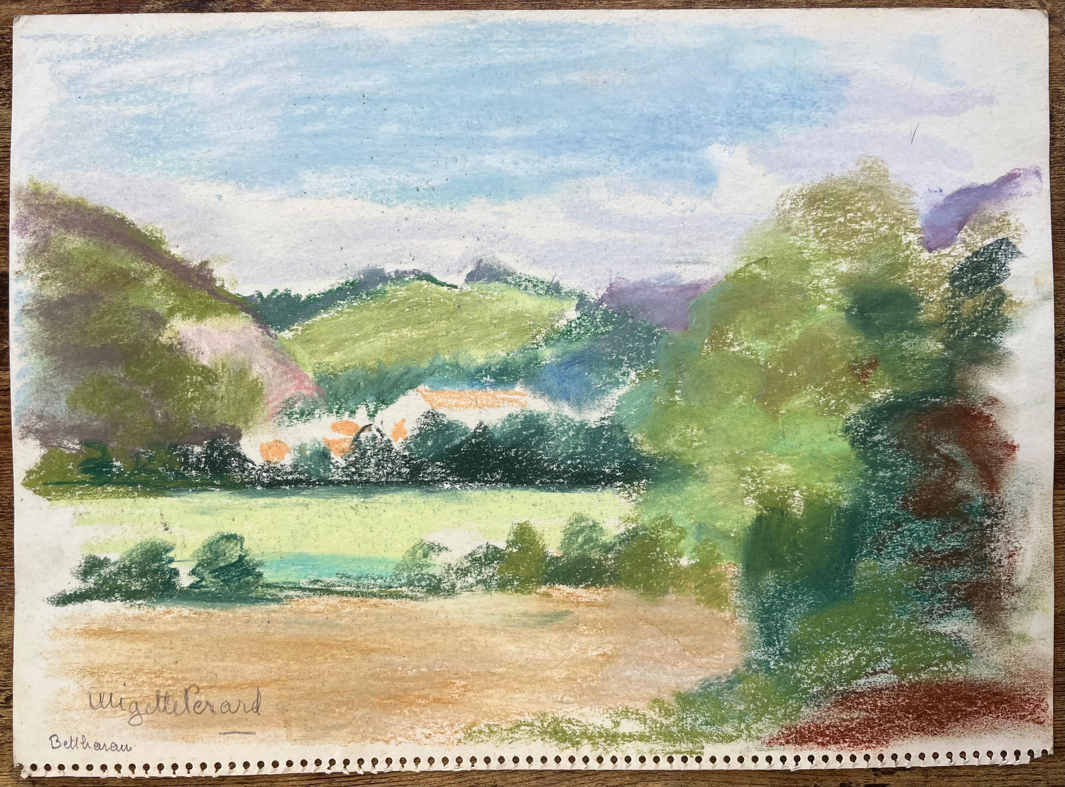 Paysage pastel français du milieu du 20e siècle du village de Bethonvilliers, en collines - Painting de Anne Marie Migette Perard