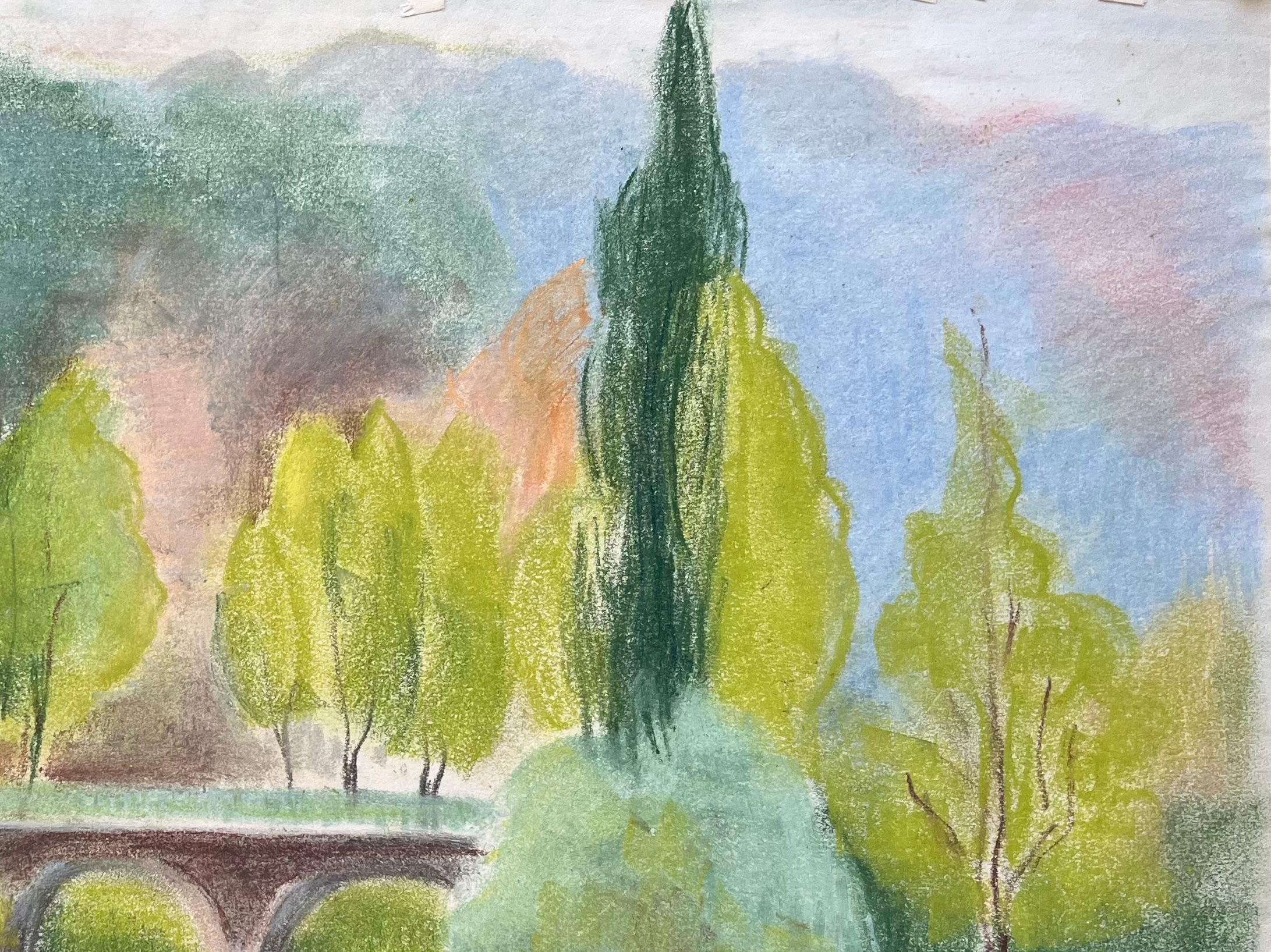 Titolo: Paesaggio fluviale post-impressionista della metà del XX secolo con ponte
di Anne Marie Migette Perard (francese, 1902-1977)
Firmato: Yes One
Medio: Pastello su carta non incorniciata
Dimensioni: 10,5 pollici (altezza) x 16,5 pollici