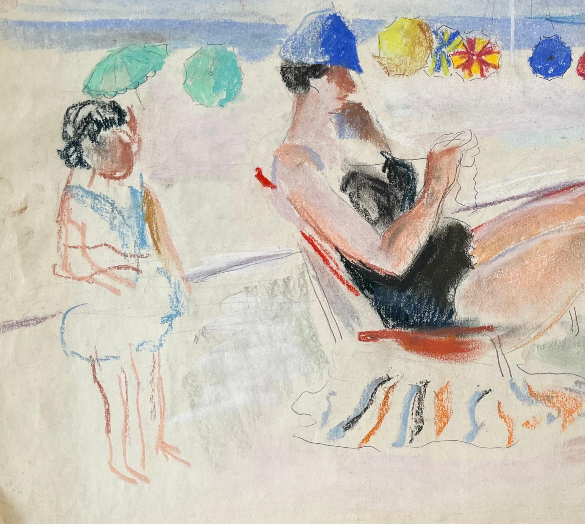 Escena de playa en pastel francés de mediados de siglo con mujer sentada tejiendo y sombrillas - Painting Posimpresionista de Anne Marie Migette Perard