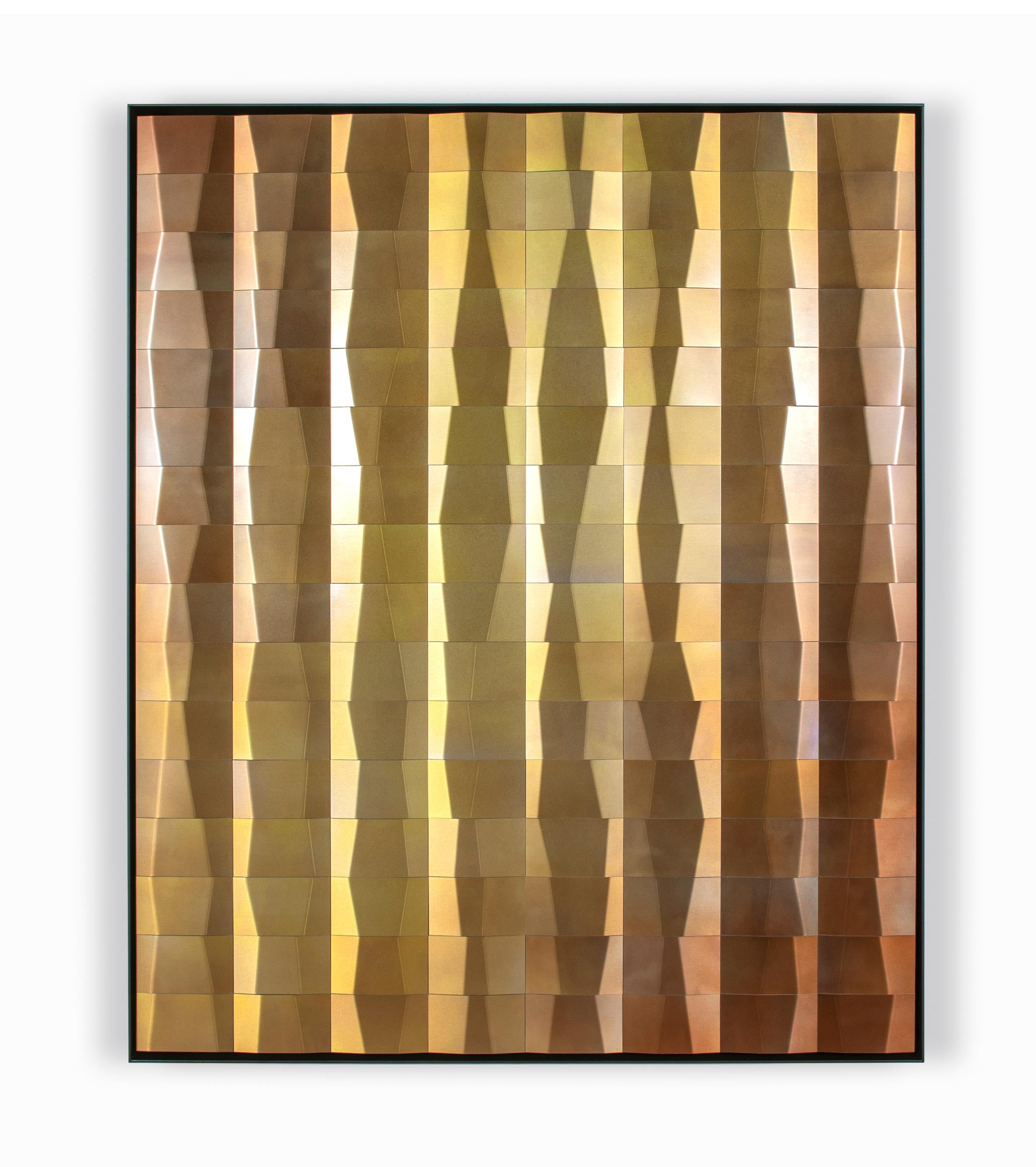 Abstract Sculpture Anne Moran & Robert Brown - Gold Facet - Sculpture métallique géométrique abstraite